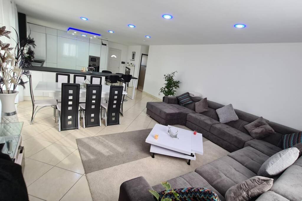 Villa Piscine De La Garrigue Florensac Екстериор снимка