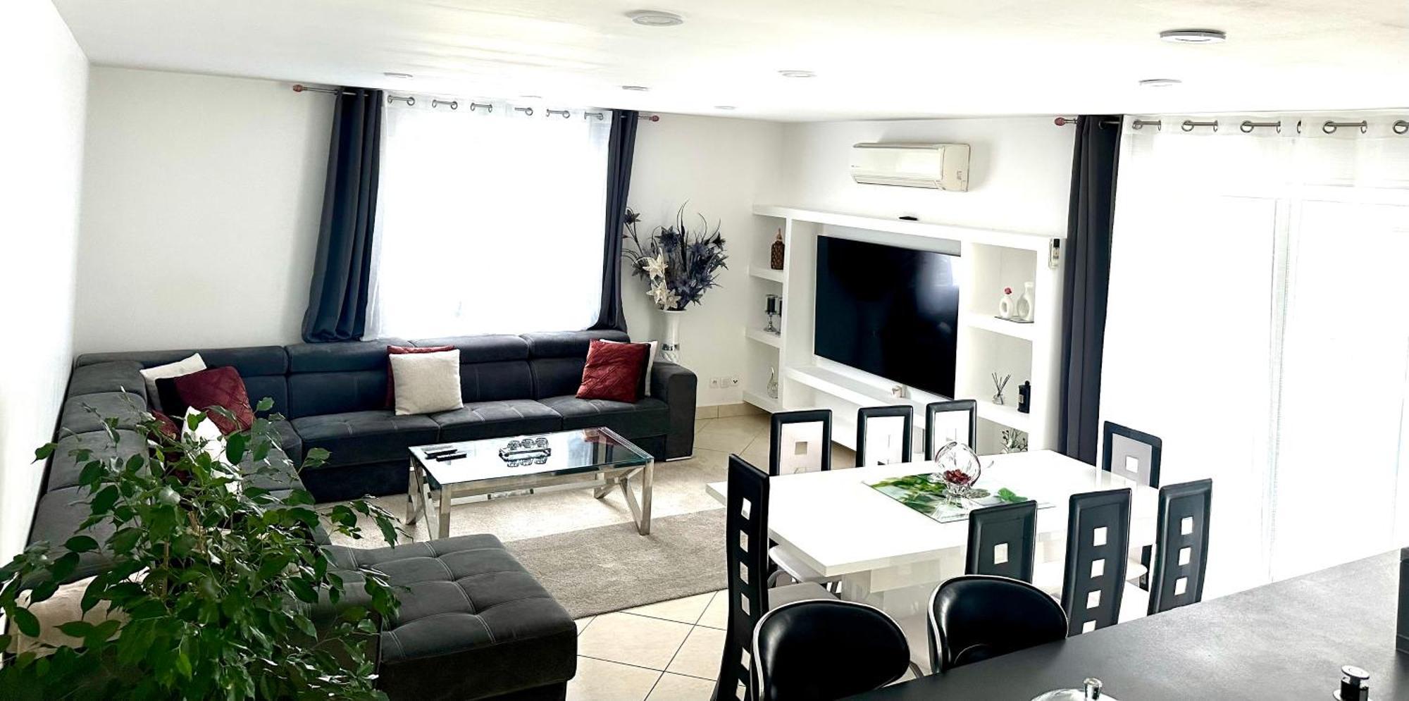 Villa Piscine De La Garrigue Florensac Екстериор снимка